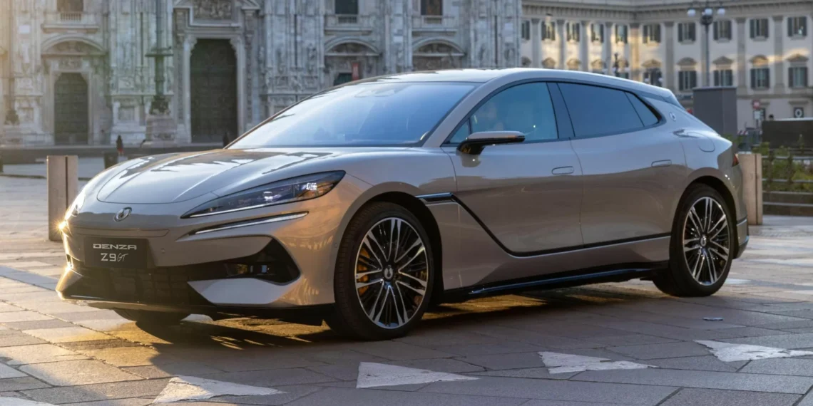 Denza, la marca premium de BYD, inicia su camino en Europa con el Z9GT