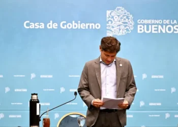 Kicillof decidió desdoblar y la elección en la provincia individuoá el 7 de septiembre