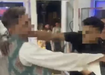 Brutal agresión homófoba a un concejal socialista en un comedor de Murcia al grito de “maricón de mierda”