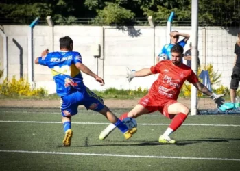 Facundo “Tatu” Sánchez, el arquero que volvió a casa para dejar su impresión en el Depo