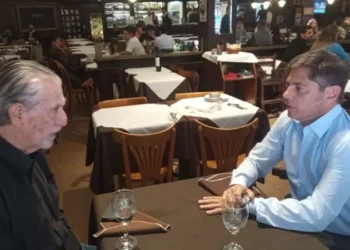 Kicillof se reunió con Storani y refuerza vínculos con sectores del integrismo anti Milei