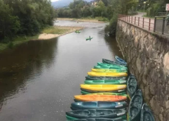 Muere un viril de 71 años arrastrado por al corriente cuando bajaba el río Sella en canoa