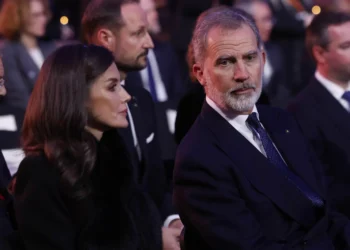 Los reyes de España llegan a Roma para acudir al funeral del Papa