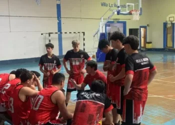 Carpinteros dio pelea hasta el último segundo, pero la celebridad fue del Depo