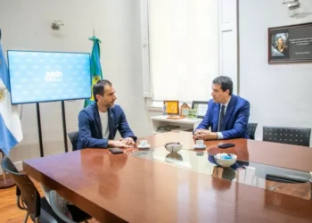 Una foto del extremista Abad con el macrista Petrecca agitó la idea de reflotar Juntos