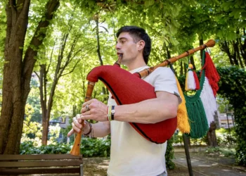 La gaita de pipa riojana, “un timbre muy peculiar” que gana interés entre los jóvenes