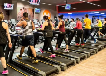 “Cuidar de tu corazón es cuidar de todo lo demás. No hace falta ser atleta, tampoco correr maratones. Solo moverte con regularidad, mantener hábitos saludables y entrenar con portaestandarte”, según un experto del deporte
