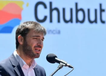 Torres lideró un importante acuerdo de alivio fiscal con municipios chubutenses