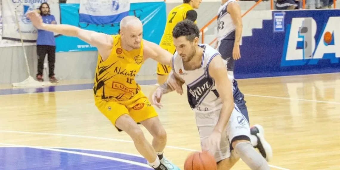 Náutico dio el golpe en el ribera y aún sueña