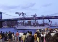 Momento del impactante choque del buque colegio mexicano contra el Puente de Brooklyn