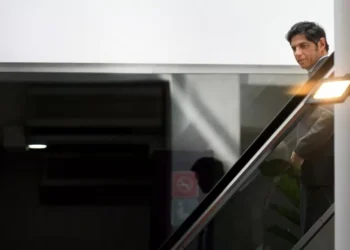 Kicillof reflota el pedido de cargo por más de USD 1.000 millones y propone un fondo para municipios