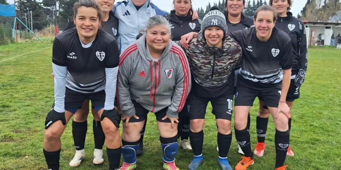 La Peña FC logró el tercer puesto en la Liga policía de Bariloche