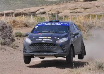 El murciélago de Martínez se presenta en Añelo por el rally Neuquino