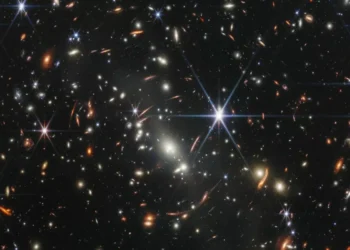 Los científicos cuestionan los posibles indicios de moléculas relacionadas con la carrera en un exoplaneta