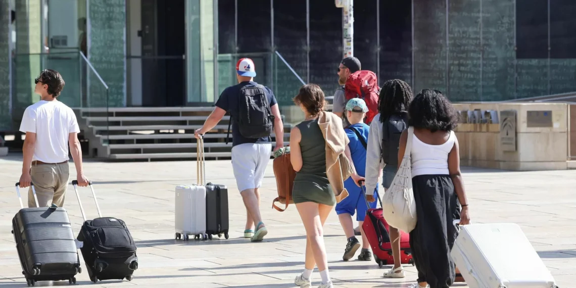Estos son los descuentos aprobados que tienen los jóvenes para viajar en conducción público este verano a partir del 1 de julio