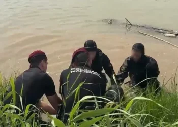 Encuentran el cadáver de un joven en el río Turia y detienen a un viejo por no haberlo socorrido