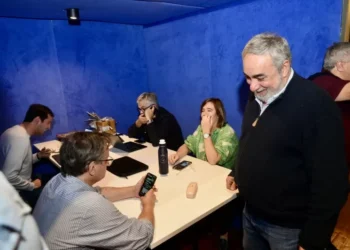 Los radicales en la división rechazan un acuerdo con los libertarios y prefieren una opción de centro