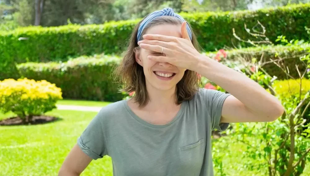 Cómo mantener una buena higiene ocular durante el verano