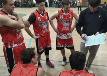 Carpinteros del Sur en absoluto pudo con Pehuenes y se quedó sin chances de Play off