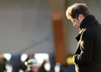 Kicillof quiere expender los dos petroleros que encargó Venezuela y que siguen sin terminarse