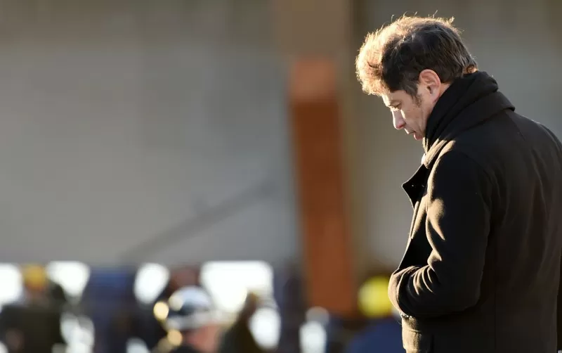 Kicillof quiere expender los dos petroleros que encargó Venezuela y que siguen sin terminarse