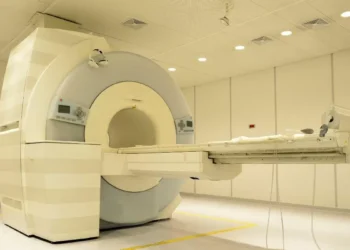 Muere un hombre tras cuerpo succionado por una máquina de resonancia magnética