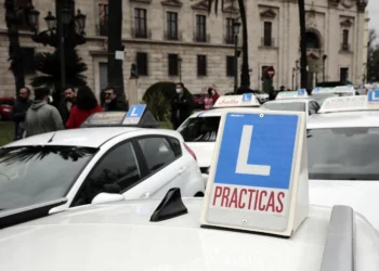 La DGT quiere más examinadores para evitar atascos en las pruebas