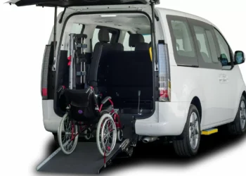 Hyundai lanza el Staria HEV Adaptado: movilidad inclusiva y sostenible para todos