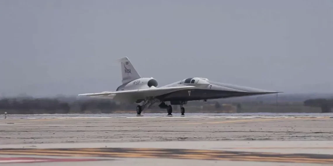 El avión silencioso de la NASA entra en pista de despegue