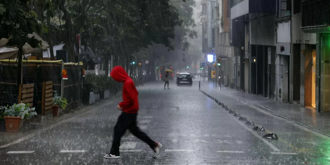 Aviso rojo en Cataluña por fuertes lluvias