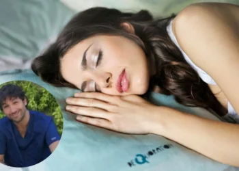 Un farmacéutico aclara por qué te tapas con una pañuelo en verano: “Es súper habitual”