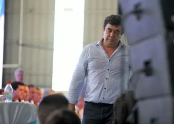 Espinoza va de primer concejal y preocupa en el peronismo que el sumario por abuso estalle la campaña