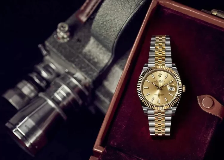 Roban un reloj de 100.000 euros sin embargo  acaban detenidos tras perder el móvil en su huida