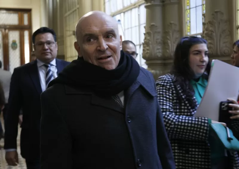 Acusan a Espert de apoyar a un solicitante que denunció a Pareja por venta de candidaturas