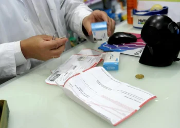 Las farmacias podrían repartir a domicilio y hipotecarse nuevos horarios: los cambios que espera Andalucía