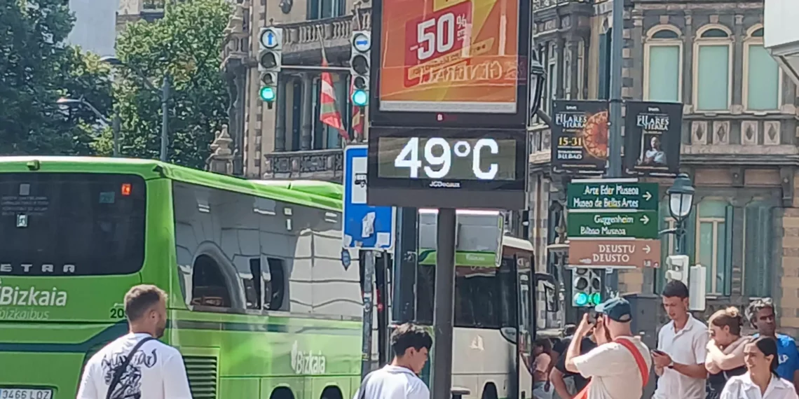 Más encendimiento en Bilbao que en Sevilla capital este viernes 15 de agosto
