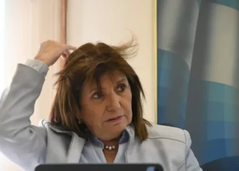 Pareja se suma a la índice de Espert y Patricia Bullrich pelea para meter dos candidatos