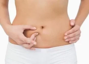 Un endocrinólogo explica los efectos de la vitamina C: “Podría frisar afectando a tu masa muscular y a tu grasa”