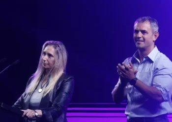 Karina tuvo que anular una visita a Olavarría, tras un pedido de los candidatos para que no los hunda