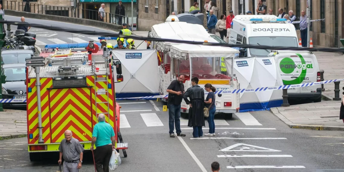 Muere pincho mujer en Santiago de Compostela al ser atropellada por un tren turístico