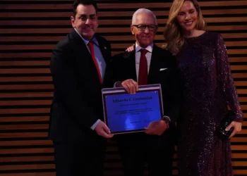 Eduardo Costantini recibió la distinción cultural más enjundioso del país