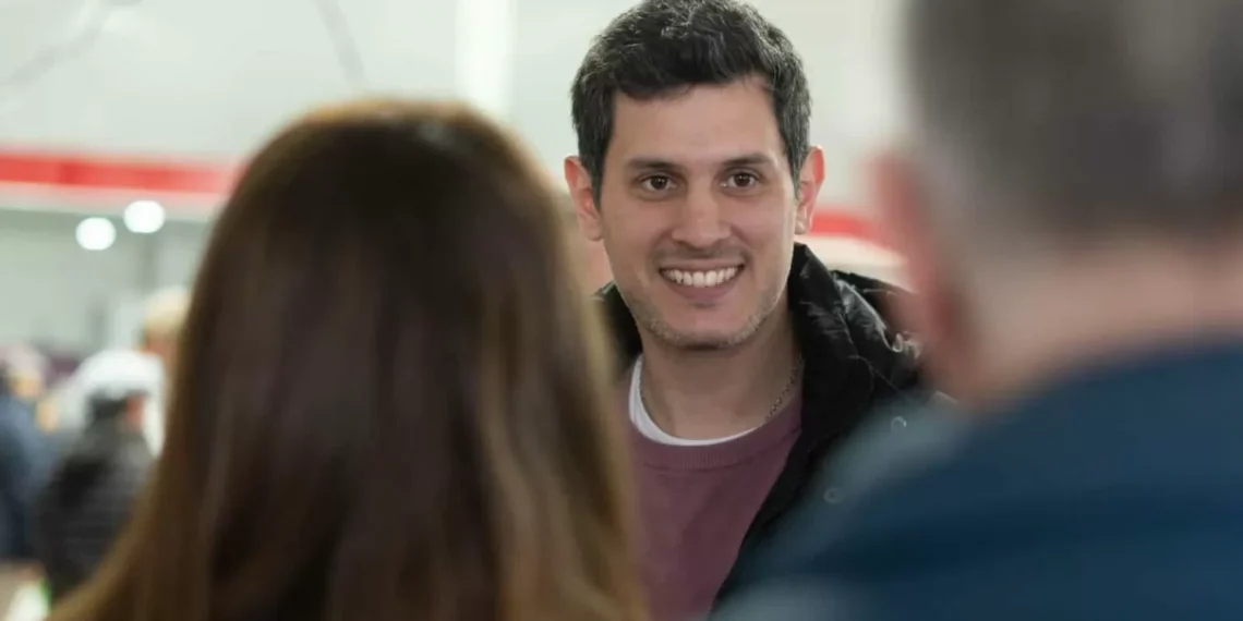 Guidugli recorrió la Expo Apícola de Doblas y destacó “la importancia de acerar la producción pampeana”