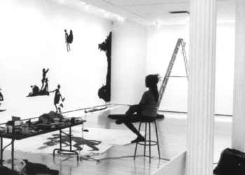 La intérprete Kara Walker llega a la Argentina con una muestra que desafía el racismo y la memoria