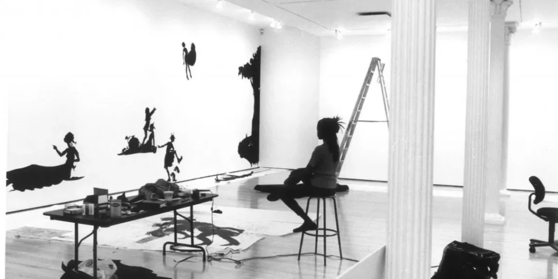 La intérprete Kara Walker llega a la Argentina con una muestra que desafía el racismo y la memoria