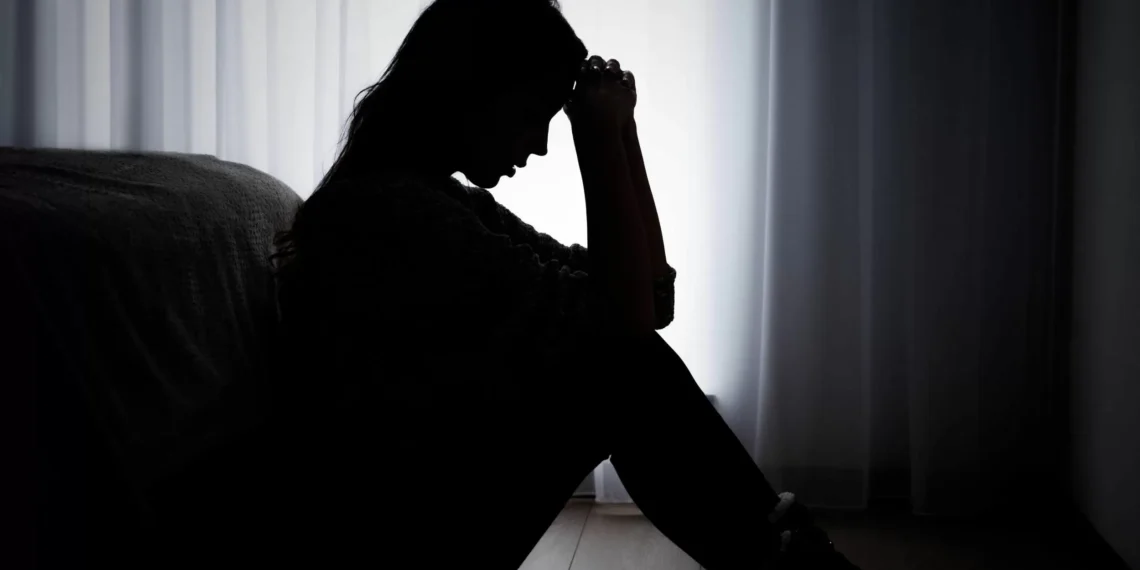 Qué es la fluoxetina y para qué sirve: “Dejarla de manera abrupta puede llevar mareos, insomnio o irritabilidad”