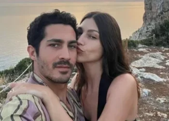 “Esto no es IA”: ganadorí comunicó Úrsula Corberó que está embarazada del Chino Darín