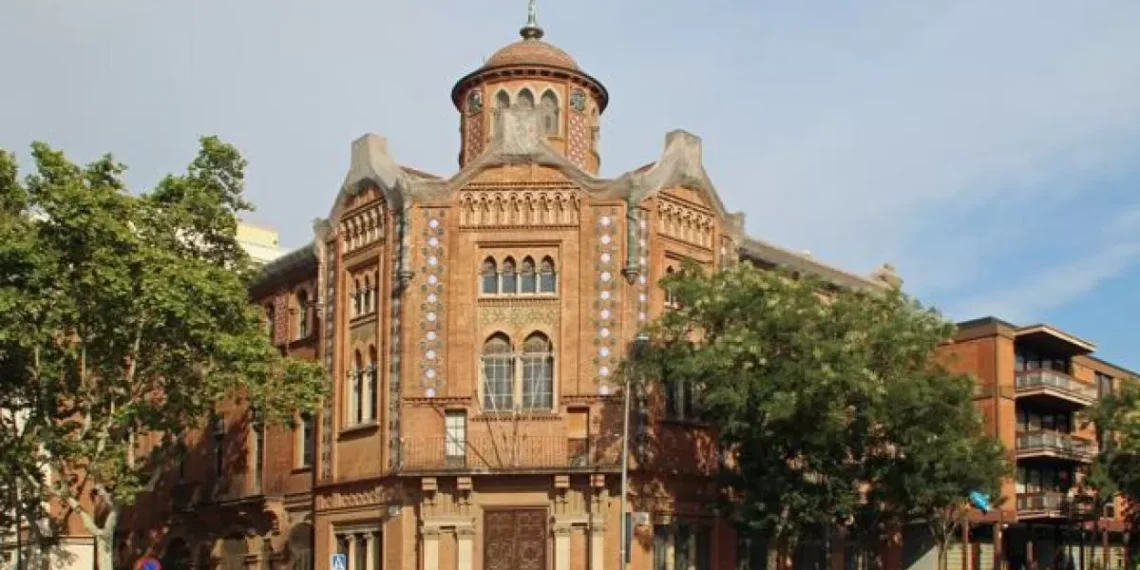 La Casa de la Premsa renacerá en Montjuïc como emporio dedicado a las artes escénicas