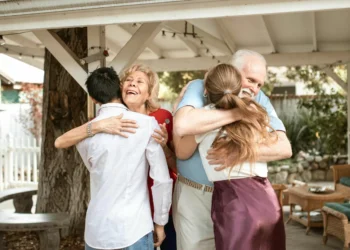Síndrome del cueva vacío: cómo lo viven los padres y cómo lo viven los hijos