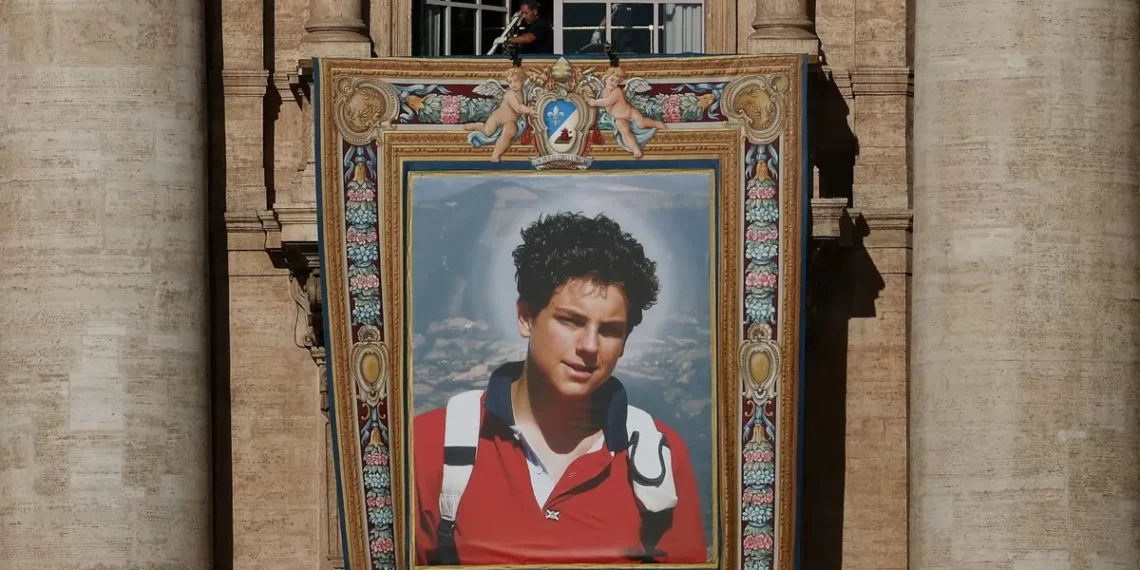 El ángel millenial: un libro cuenta la historia del chico de 15 años y amante de internet que será canonizado el domingo