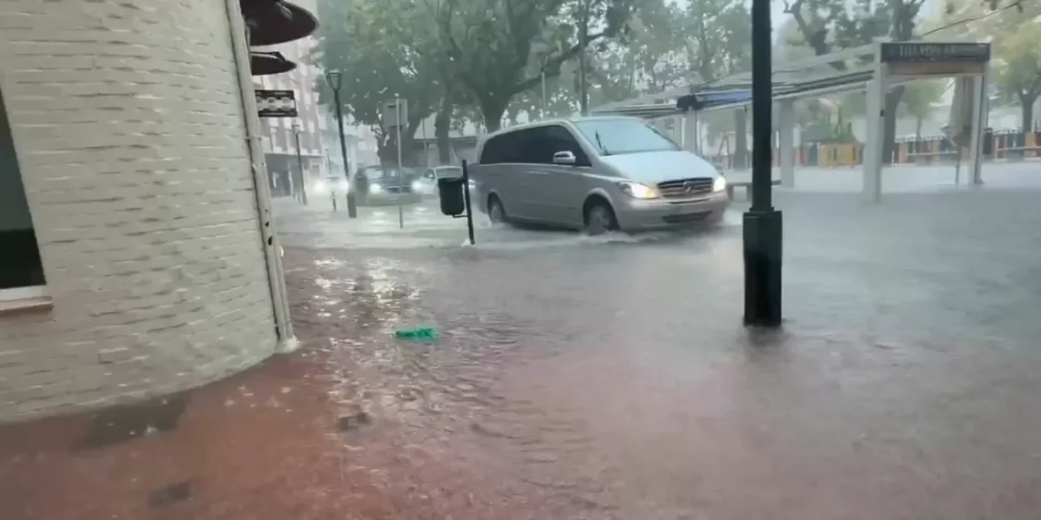 El temporal azota Gandía y pone Valencia en alerta máxima